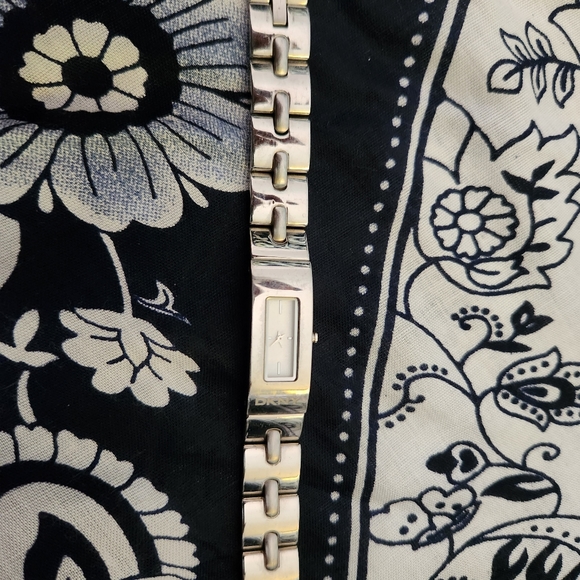 Watch - Picture 4 of 4